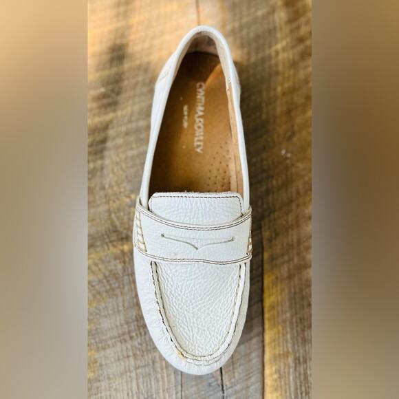 Cynthia Rowley Squeeze| White/Cream Leather Slip-On Loafers. Size 6M. NEW - Picture 5 of 7